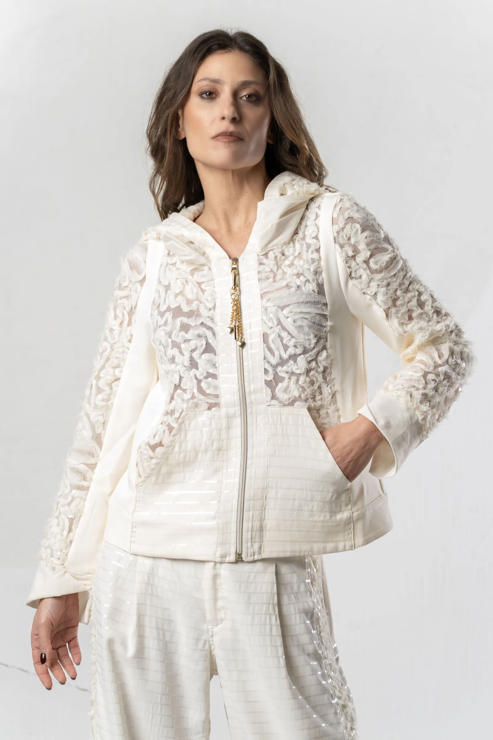 Elisa Cavaletti - Extravagante vanille 3D florale Spitzenjacke – Bild 4