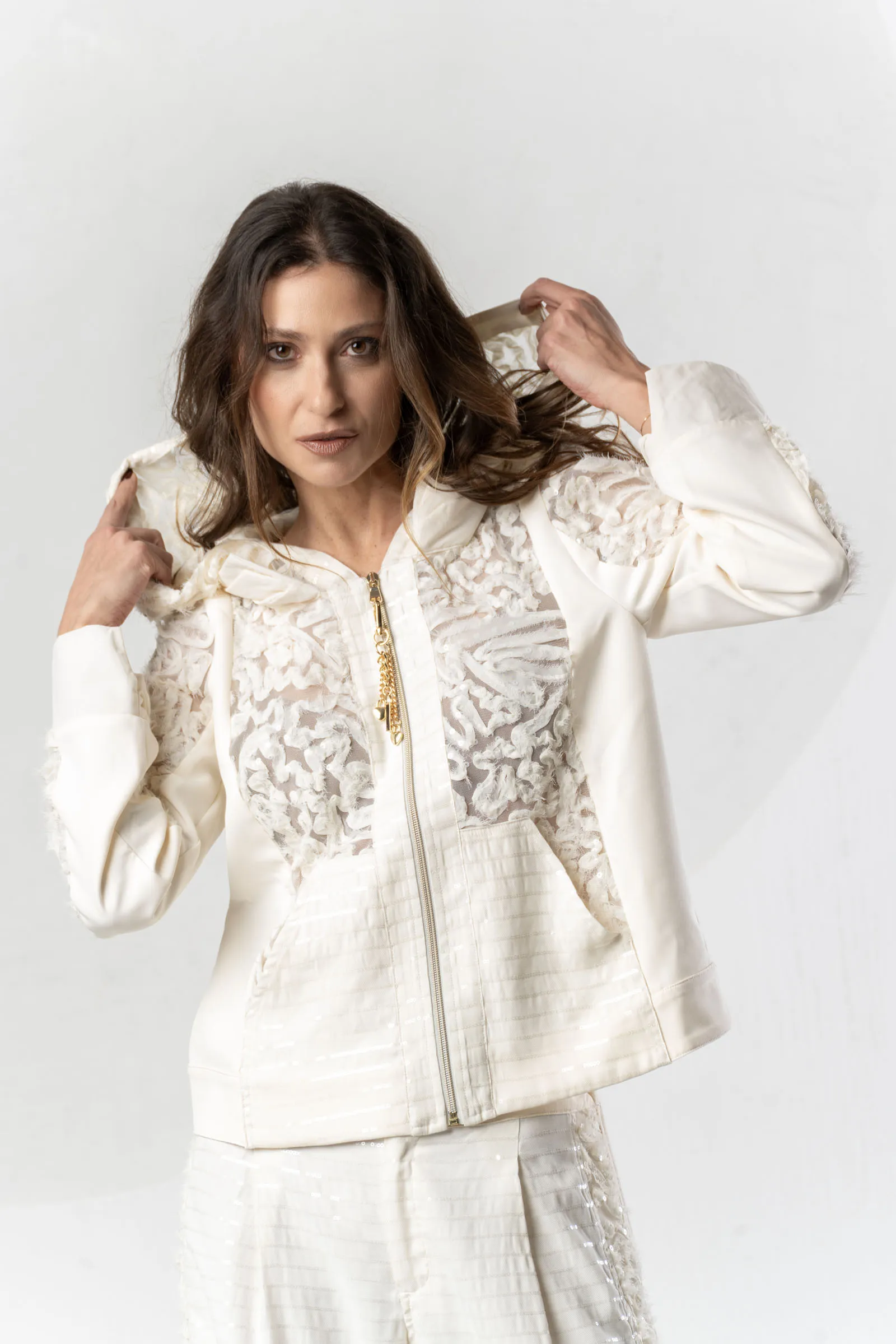 Elisa Cavaletti - Extravagante vanille 3D florale Spitzenjacke